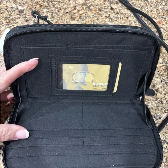 Wilsons Leather Elegant Black Crossbody Bag - Picture 9 of 16